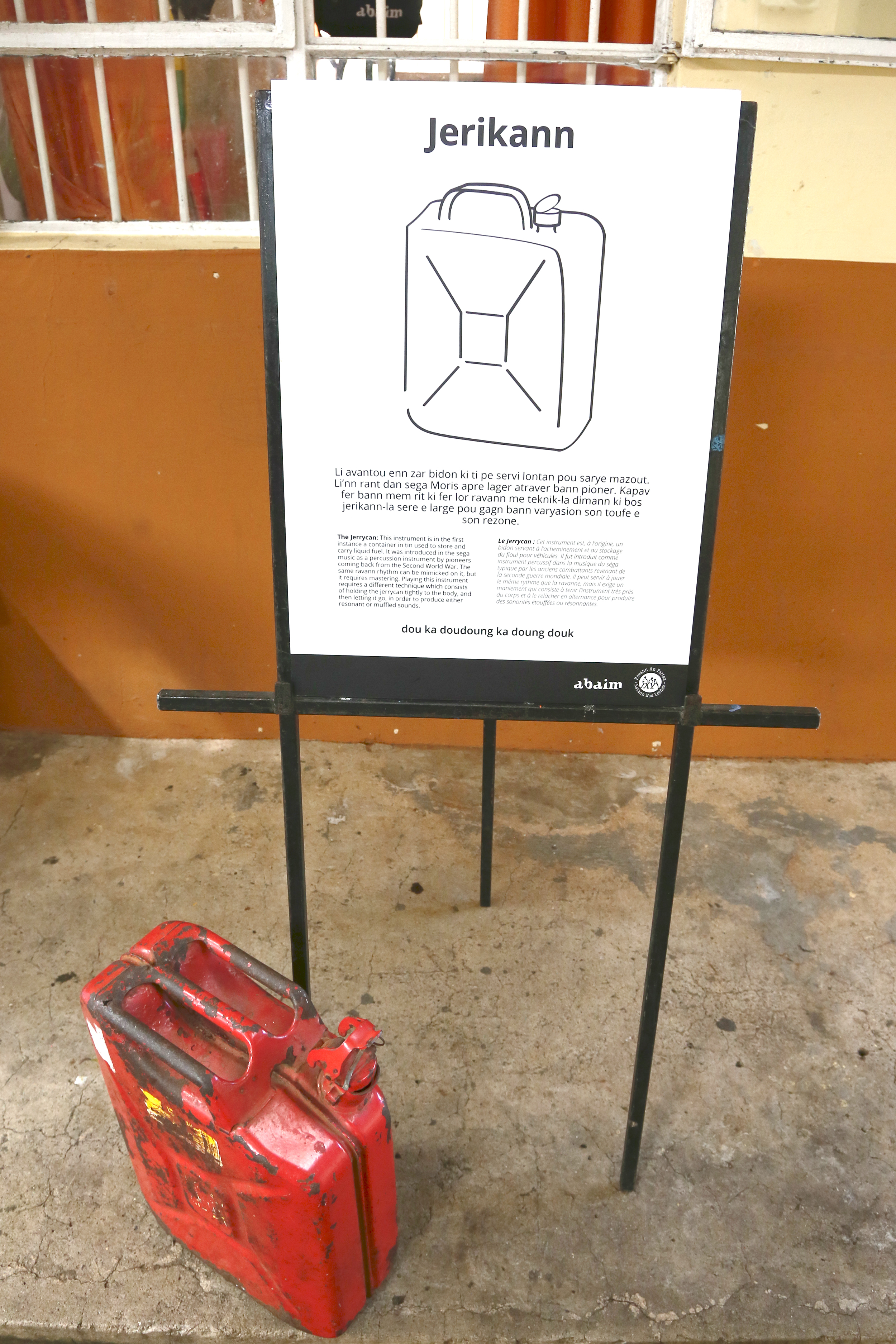 TOURNAGE BELLES D'AME A L’ILE MAURICE - En partenariat avec la MTPA - Visite Guidée à l'Initiation au Ravannes – Présentation des Instruments