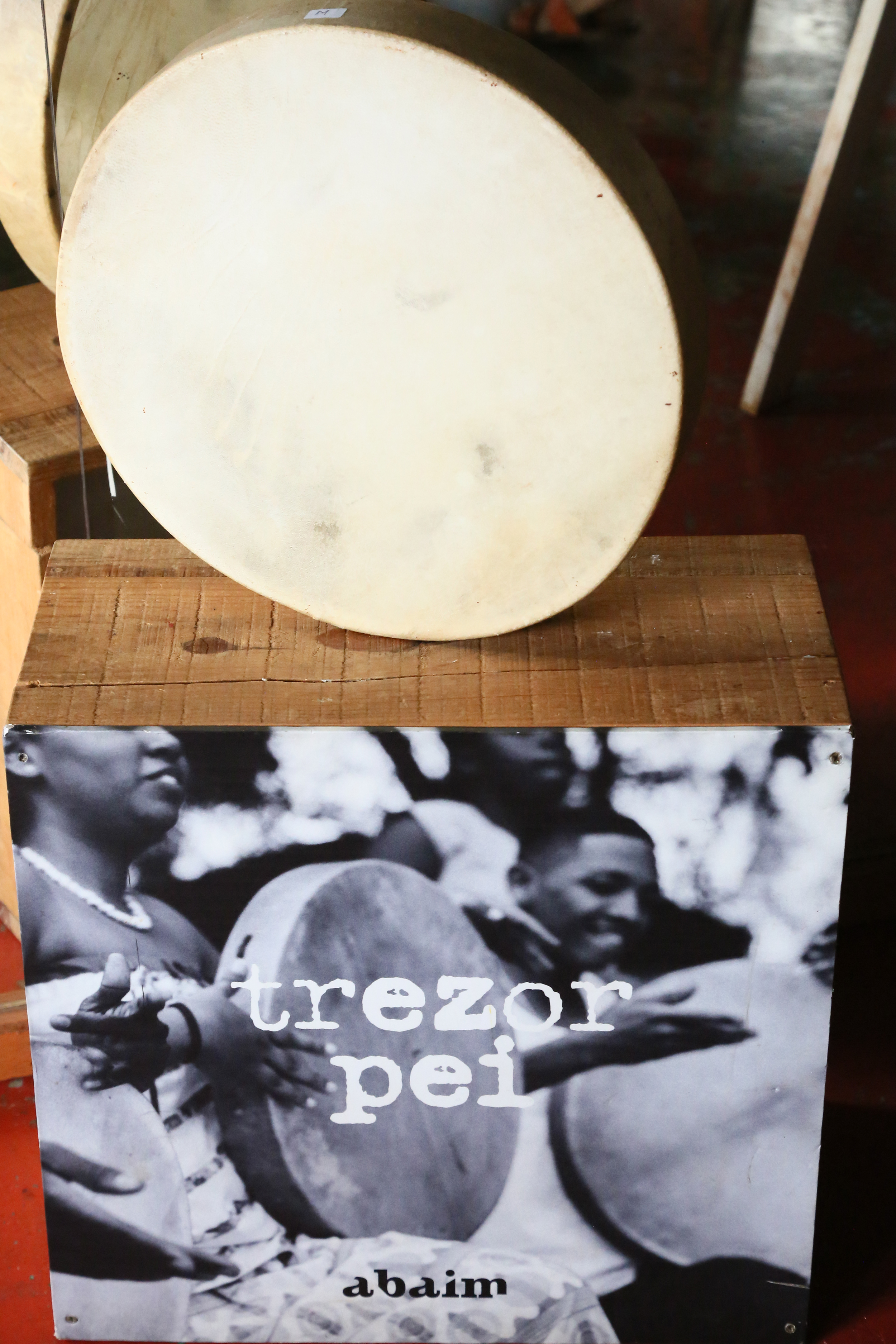 TOURNAGE BELLES D'AME A L’ILE MAURICE - En partenariat avec la MTPA - Visite Guidée à l'Initiation au Ravannes – Présentation des Instruments