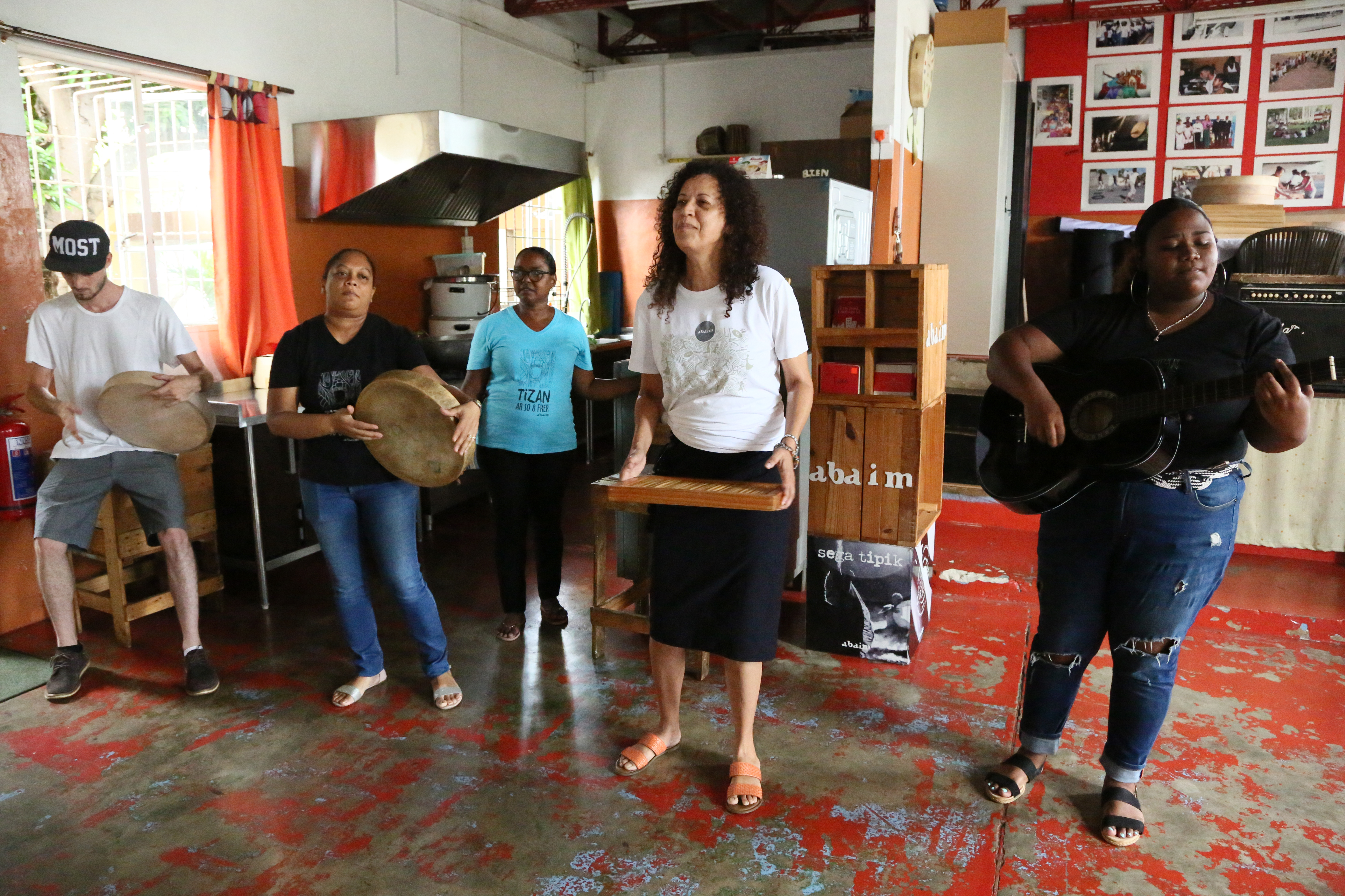 TOURNAGE BELLES D'AME A L’ILE MAURICE - En partenariat avec la MTPA - Visite Guidée à l'Initiation au Ravannes – Présentation des Activités