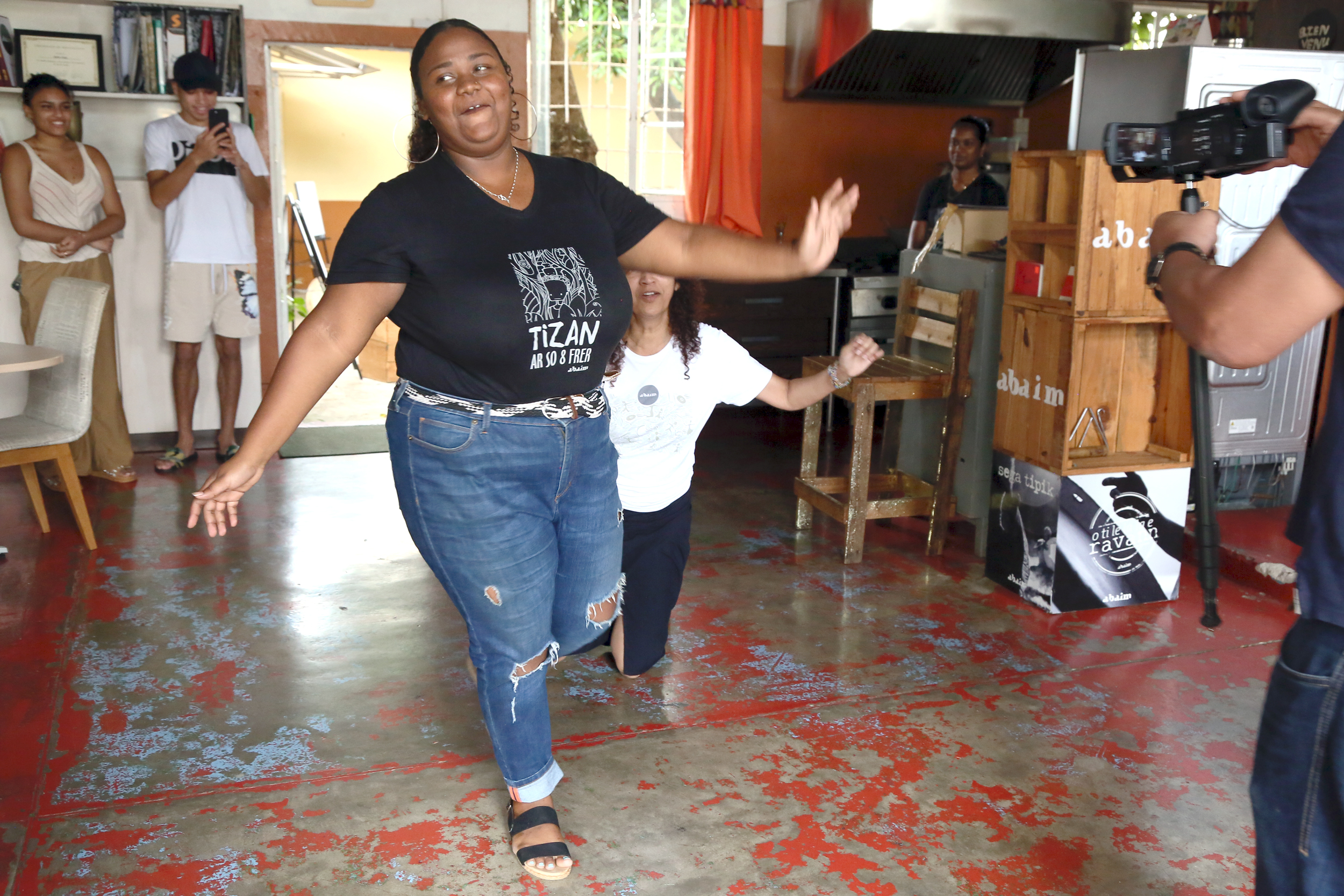 TOURNAGE BELLES D'AME A L’ILE MAURICE - En partenariat avec la MTPA - Visite Guidée à l'Initiation au Ravannes – Présentation des Activités 