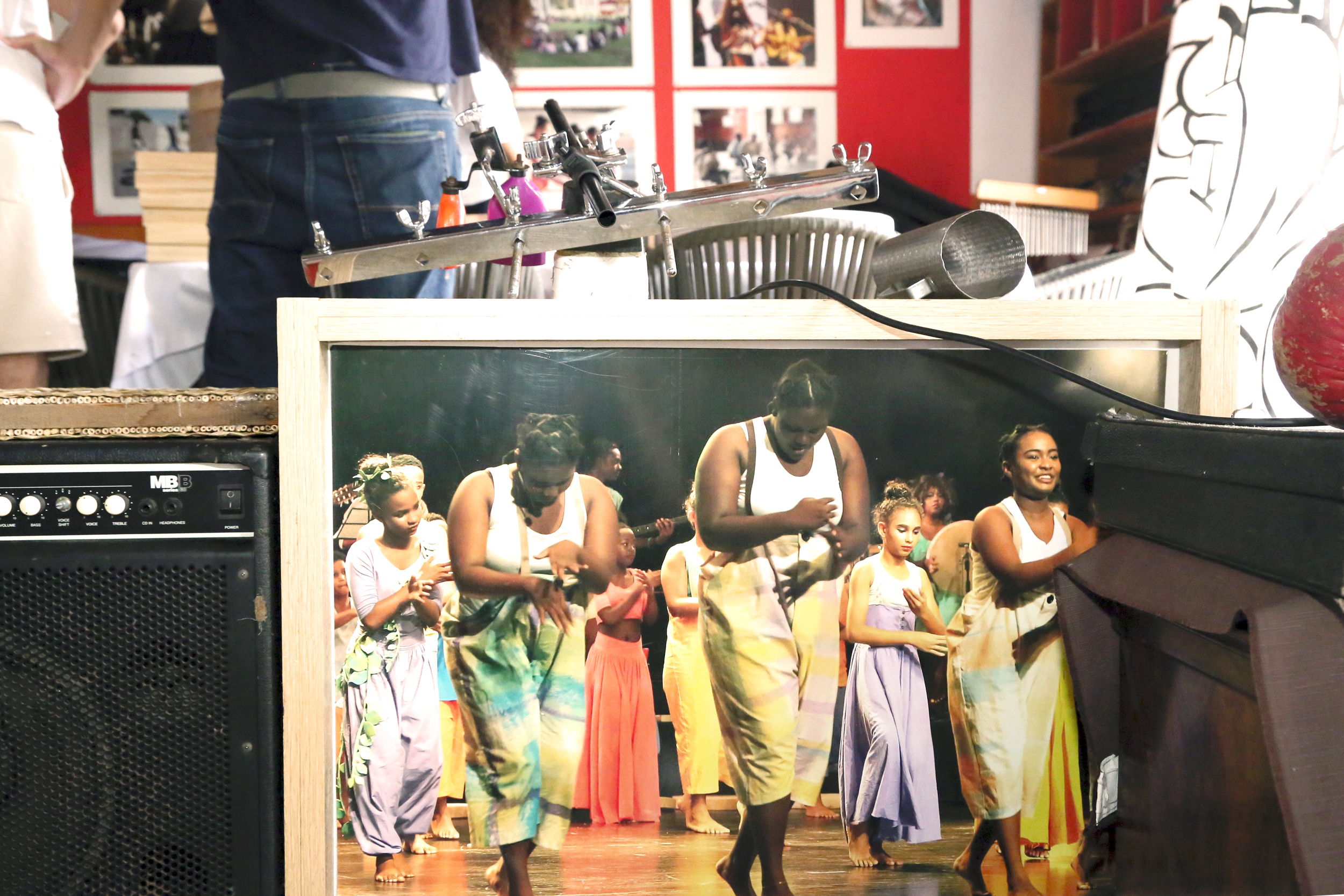 TOURNAGE BELLES D'AME A L’ILE MAURICE - En partenariat avec la MTPA - Visite Guidée à l'Initiation au Ravannes – Présentation des Activités - - ABAIM en compagnie de Marousia Bouvery 