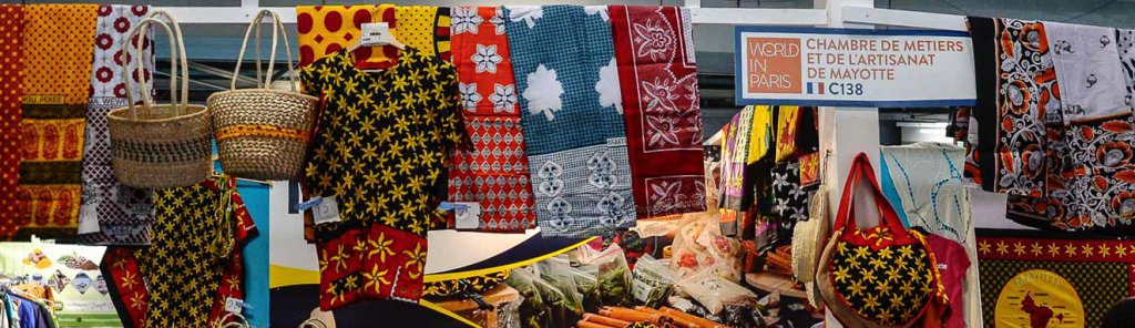 Foire de Paris 2025 : Anchya Bamana, députée de Mayotte, apporte son soutien aux exposants et valorise l'artisanat local !