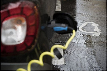 Tribune Loïk Le Floch-Prigent : Voiture électrique : attention fiasco industriel français en vue @LoikLFP 