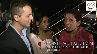 Drépaction 2014 au Zenith de Paris : Jenny Hippocrate Présidente de l'APIPD s'est vu attribuer la médaille de la 'Légion d'Honneur' par Geroge Pau-Langevin ancienne ministre des Outre-mer.