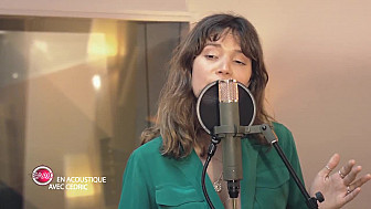 Vanille, fille de Julien Clerc, tèl père, telle fille.