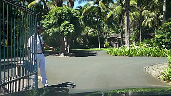 TV locale Ile de France & Belles d'âme vous emmènent à l'ile Maurice à la découverte de l'hôtel de Luxe MARADIVA pour une rencontre avec le Docteur Praveen NAIR Ayurvedic Doctor and Spa Manager