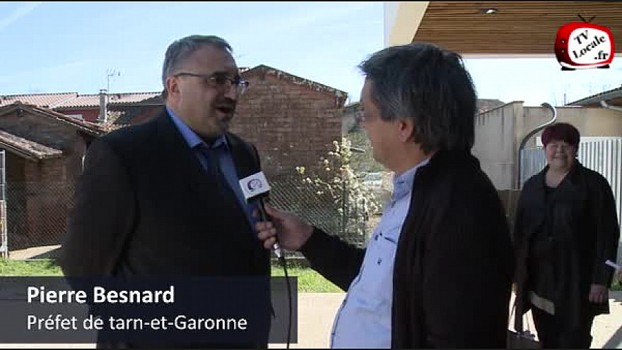   82 - Lacourt-Saint-Pierre -  Interview de Monsieur Pierre Besnard @Prefet_82  après son intervention devant les jeunes reporters.