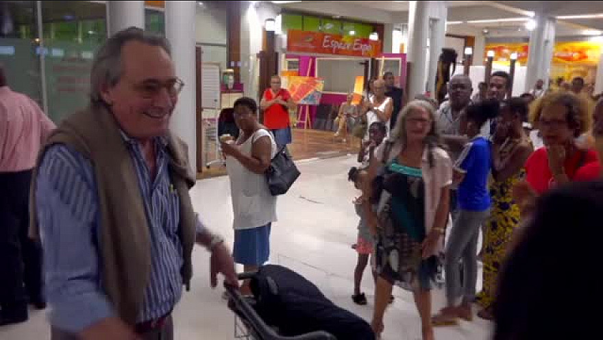 Télé Guadeloupe Smartrezo : Philippe Lavil parrain du Drépaction 5 la Lutte contre la Drépanocytose en Martinique. #dépanocytose #maladie @Drepaction @JHippocrate